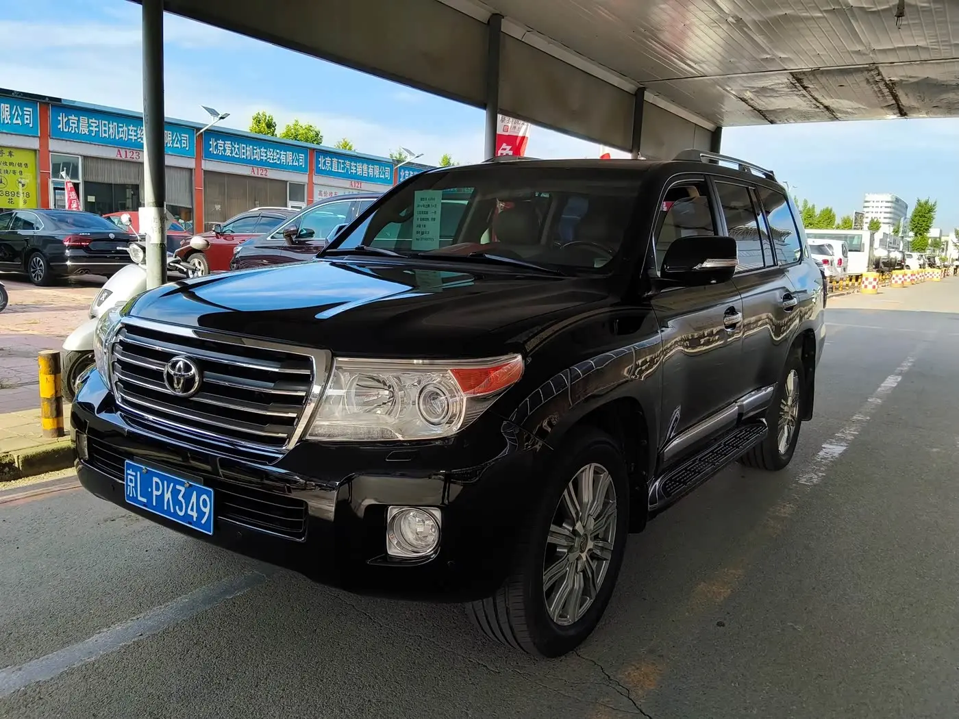 Toyota Land Cruiser 2016 — Фото 3/19