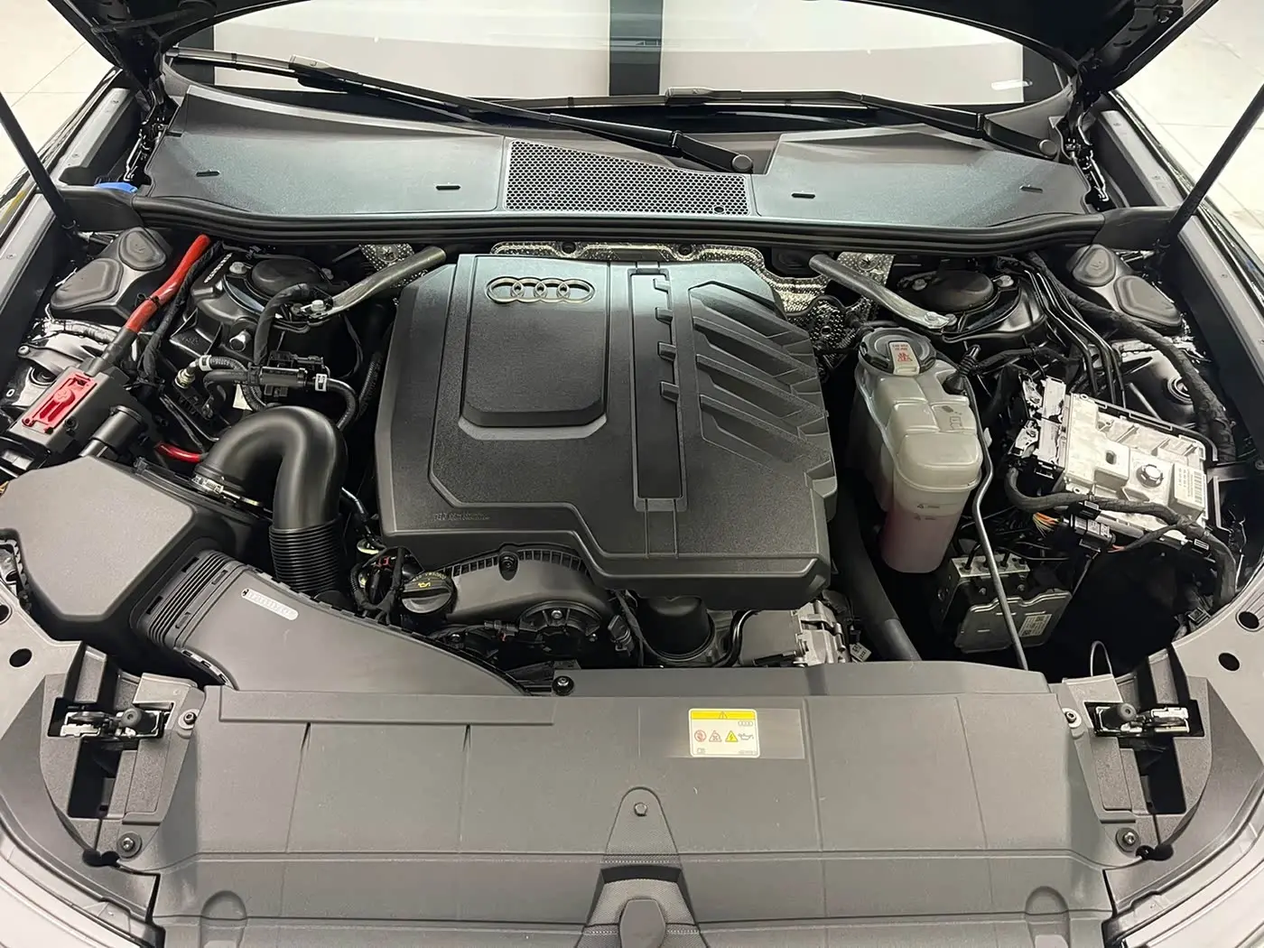 Audi A6L 2024 — Photo 13/20