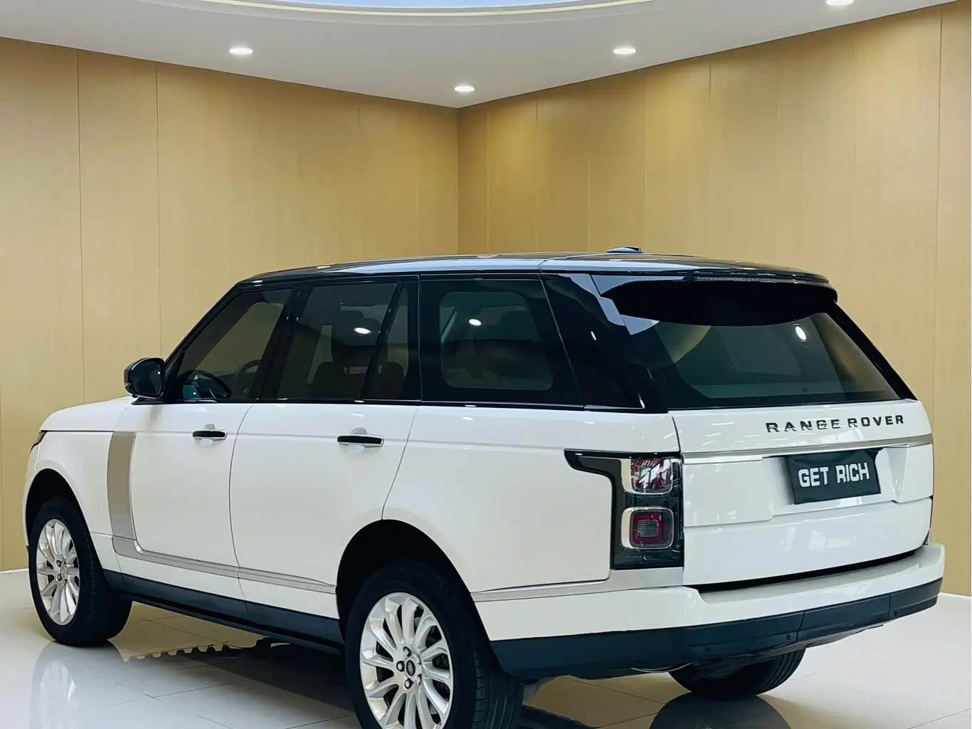 Land Rover Range Rover 2015 — Фото 7/17
