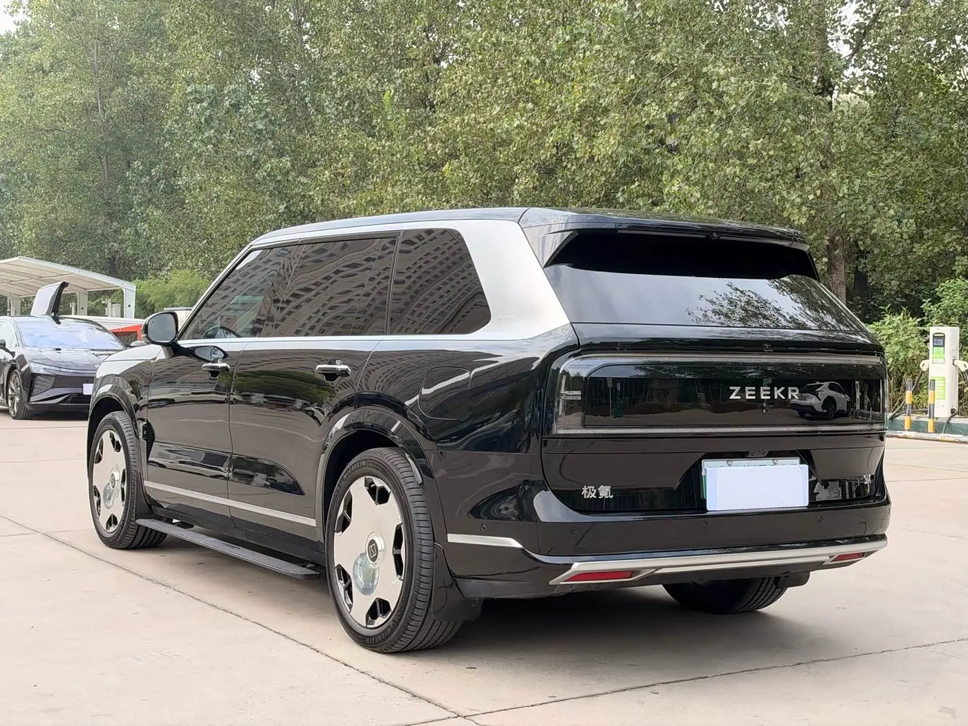 ZEEKR 9X 2026 — Photo 11/16