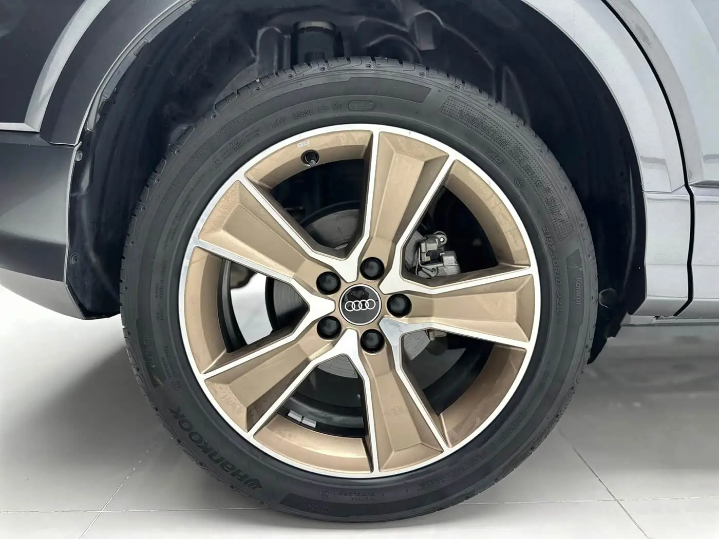 Audi Q2L 2023 — Photo 16/17