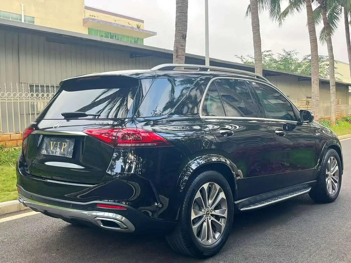 Mercedes-Benz GLE 2022 — Photo 9/9