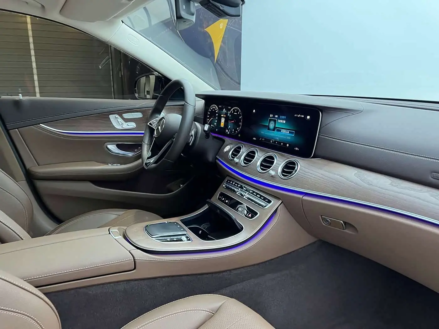 Mercedes-Benz E-Class 2023 — Şəkil 9/9