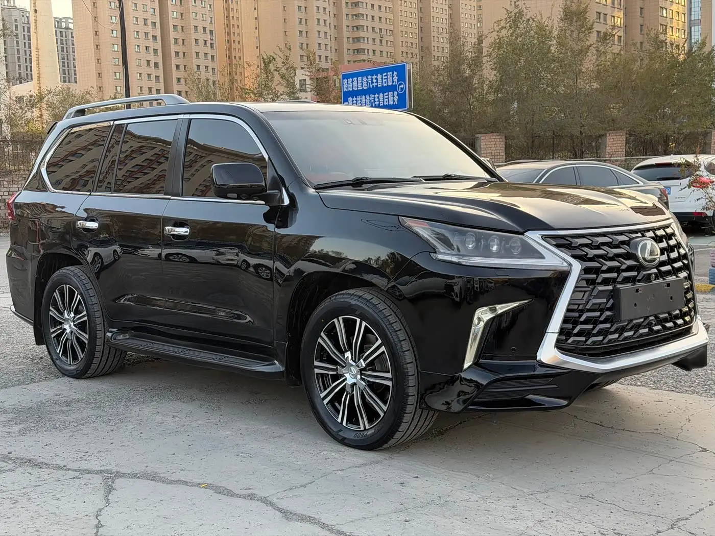 Lexus LX 2010 — Şəkil 3/9