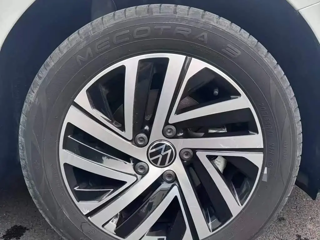 Volkswagen Lavida 2023 — Photo 20/20