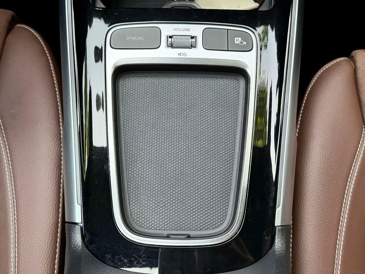 Mercedes-Benz GLB AMG 2025 — Фото 18/20