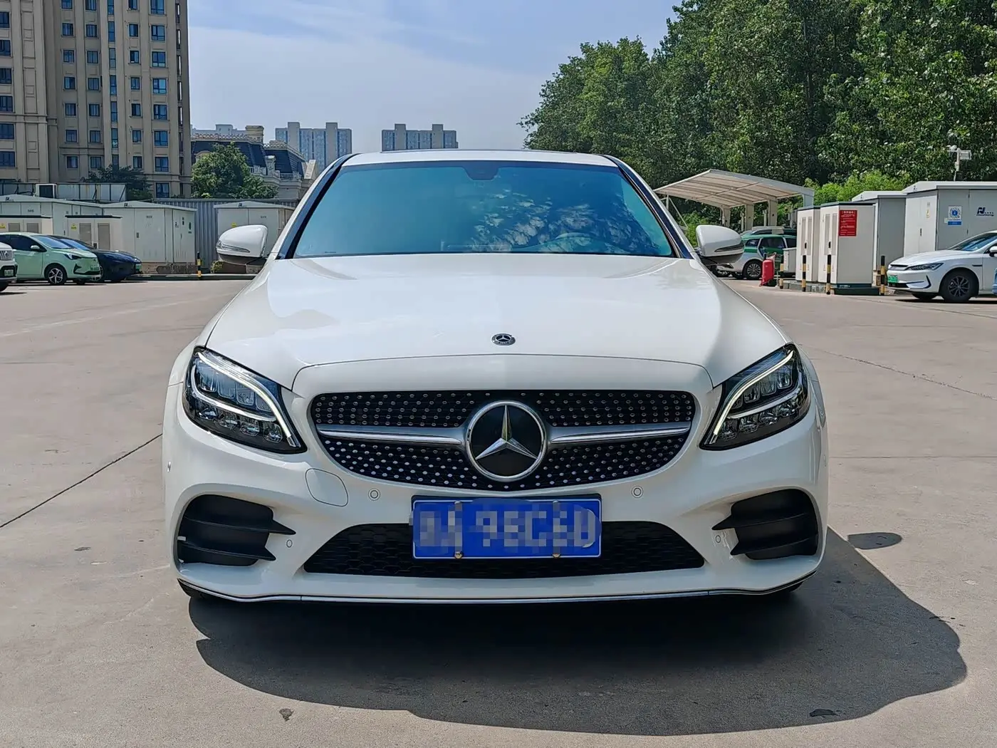Mercedes-Benz C-Class 2020 — Photo 2/15