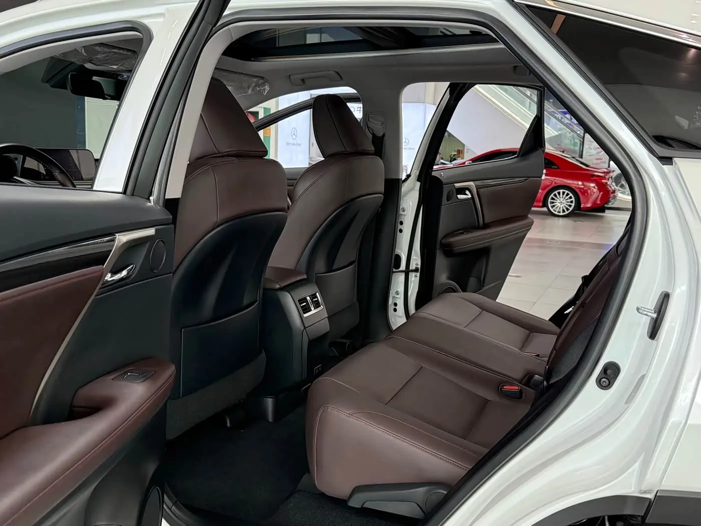 Lexus RX 2021 — Şəkil 9/17