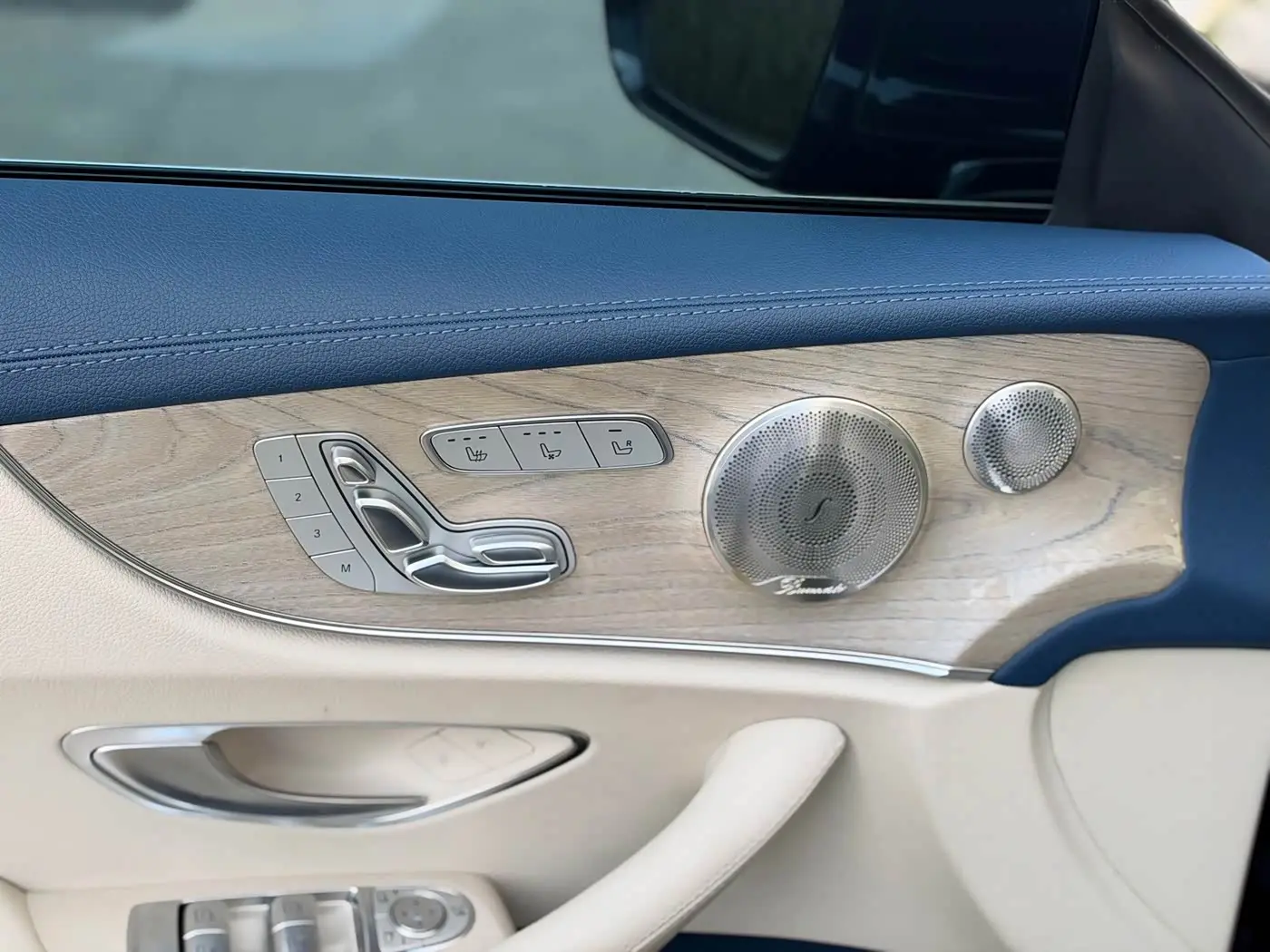 Mercedes-Benz E-Class 2022 — Фото 9/20