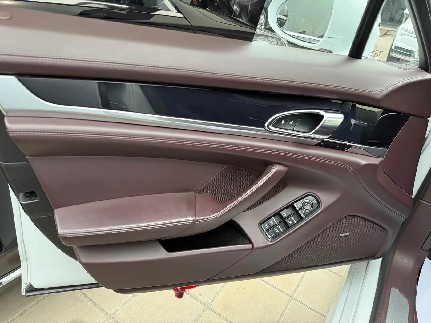 Porsche Panamera 2016 — Фото 6/17