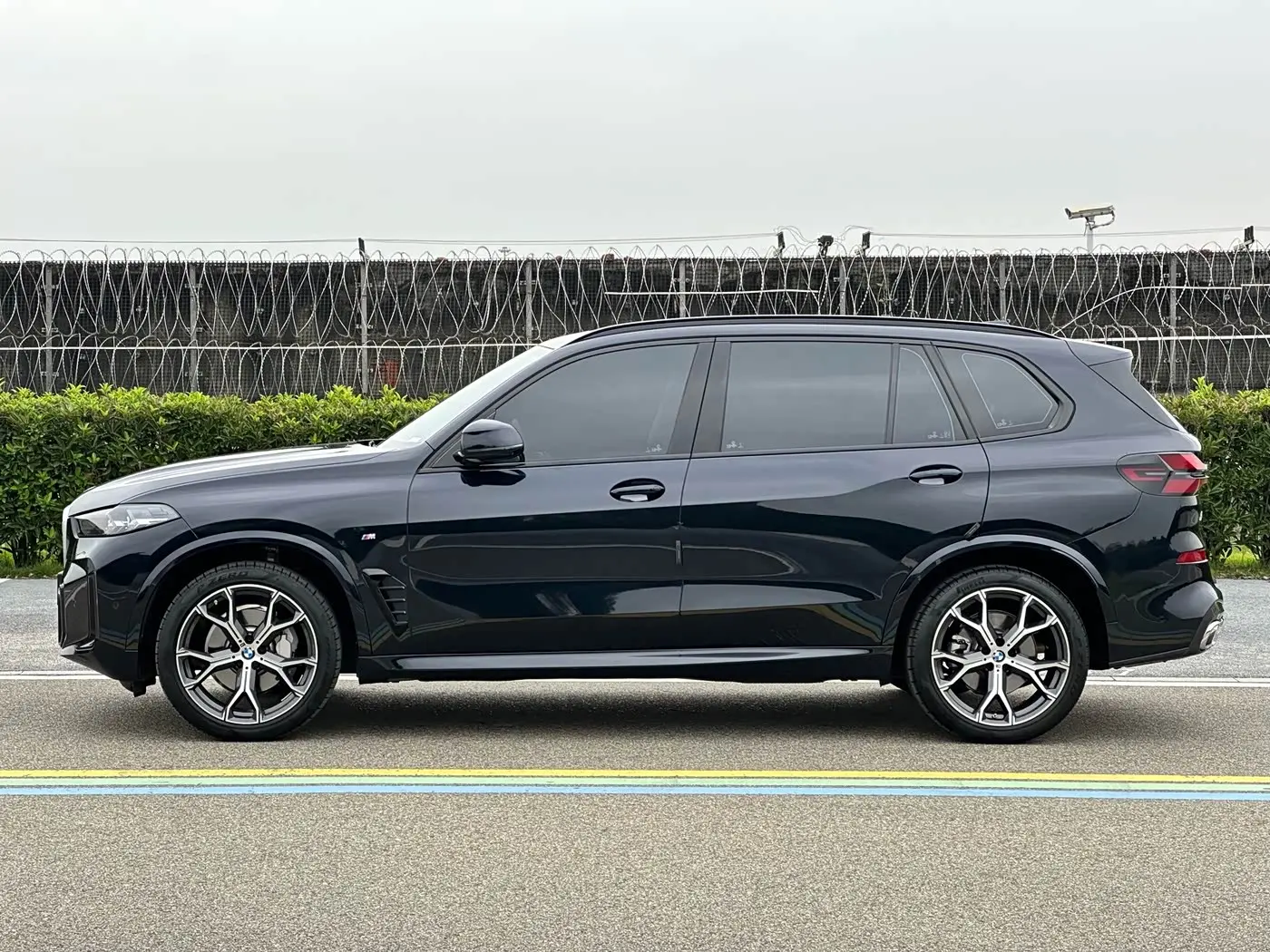 BMW X5 2025 — Photo 4/20