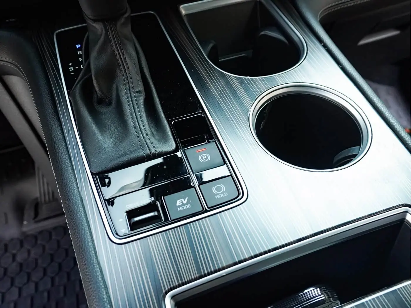 Toyota Sienna 2022 — Photo 18/20