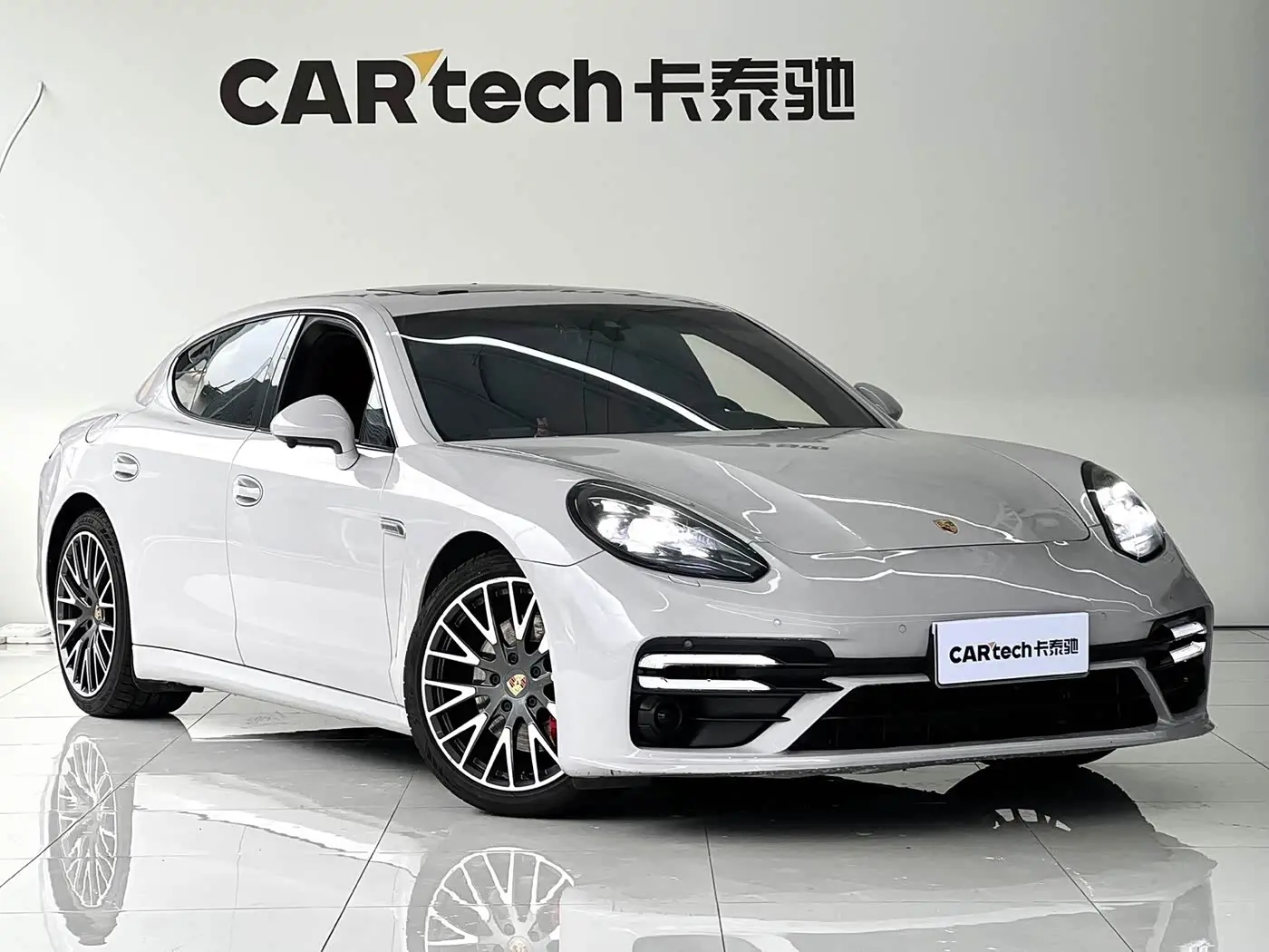 Porsche Panamera 2013 — Photo 3/13