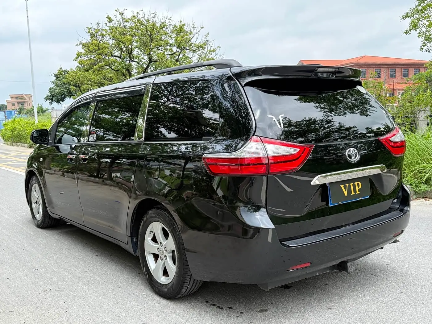 Toyota Sienna 2018 — Photo 11/11