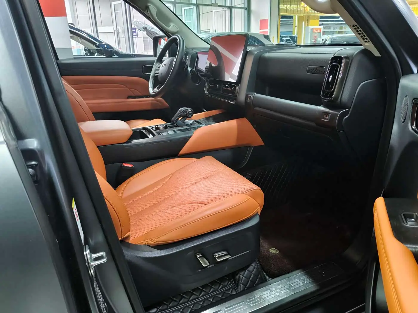 Haval H9 2025 — Фото 9/13