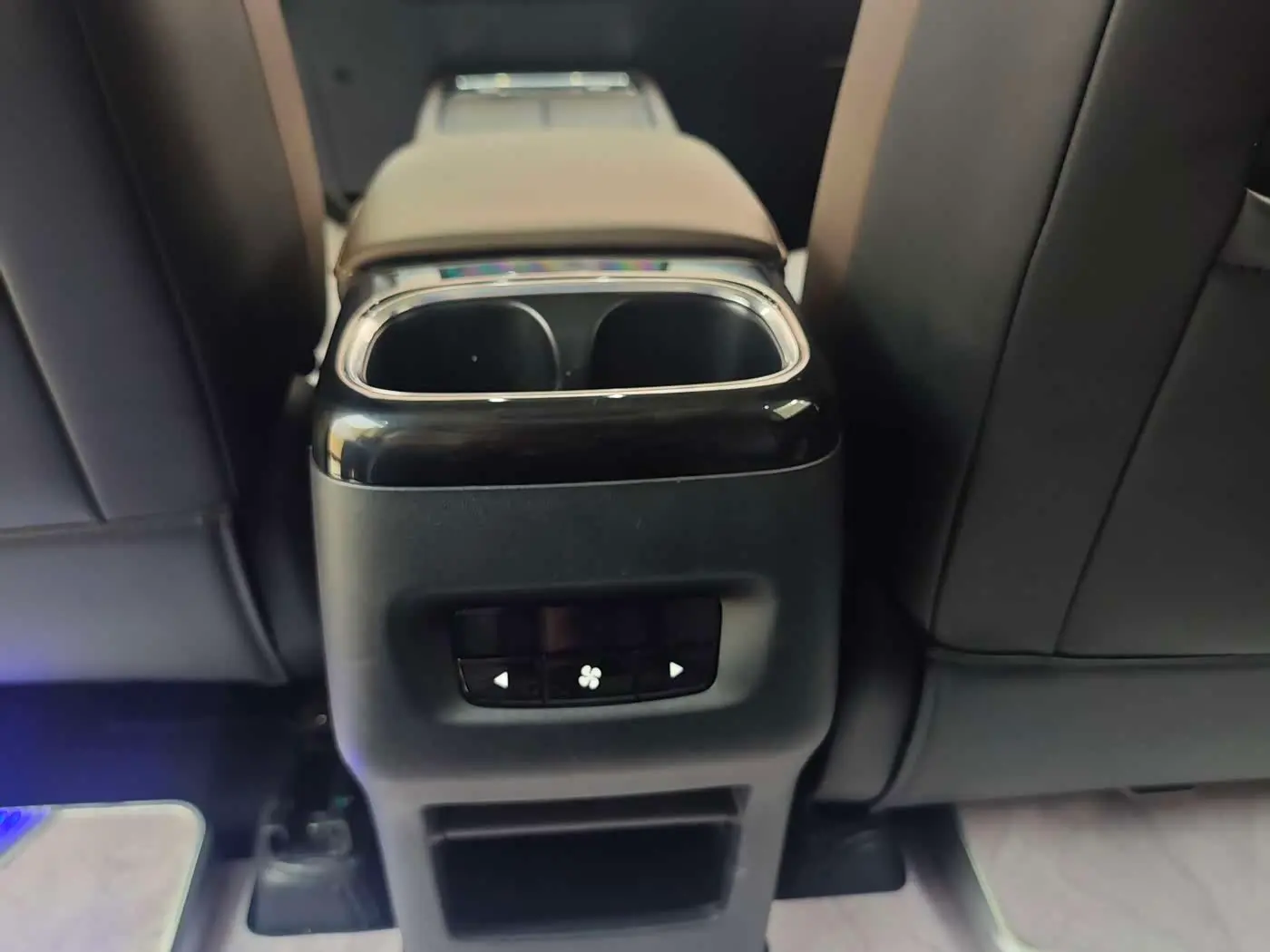 Wuling Motors Xingguang 730 New Energy 2026 — Фото 13/20