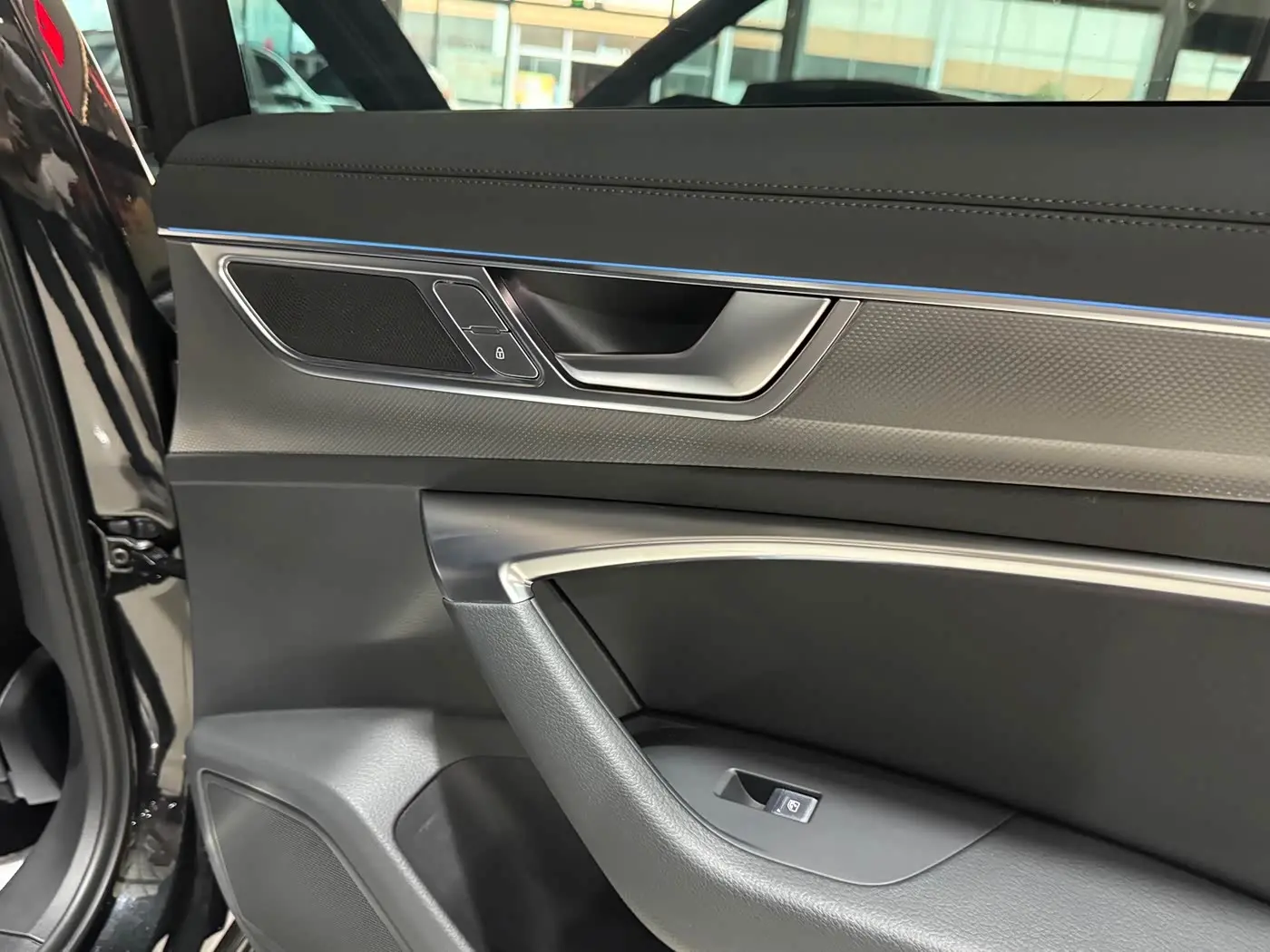 Audi A6L 2024 — Photo 14/20
