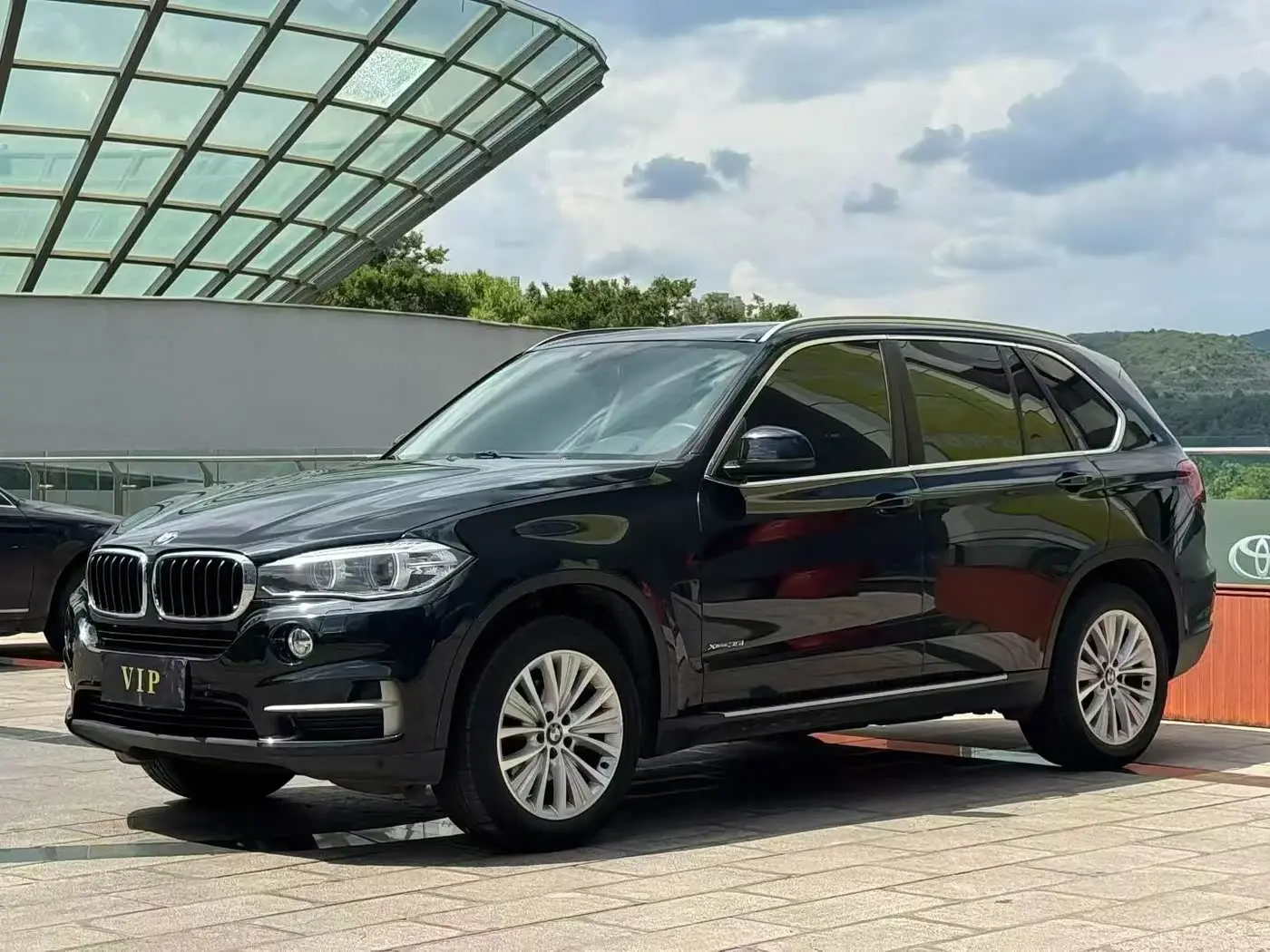 BMW X5 2017 — Photo 1/9