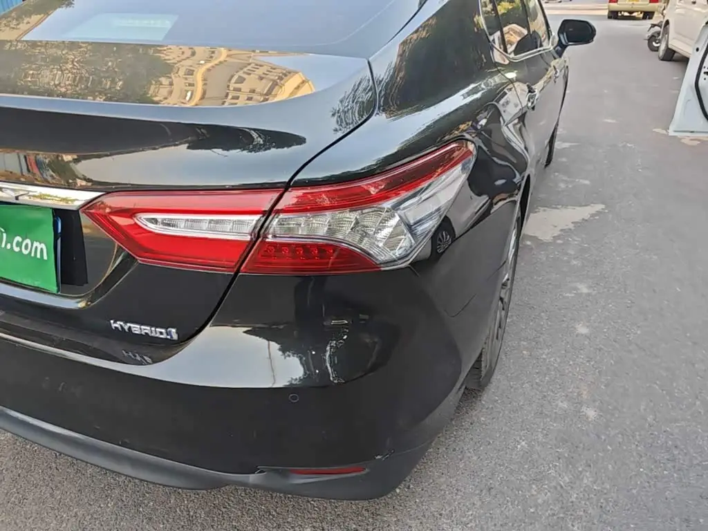 Toyota Camry 2020 — Şəkil 8/20