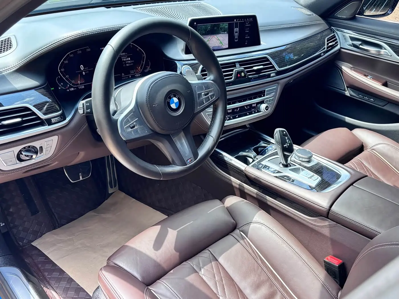 BMW 7 Series 2020 — Фото 4/12