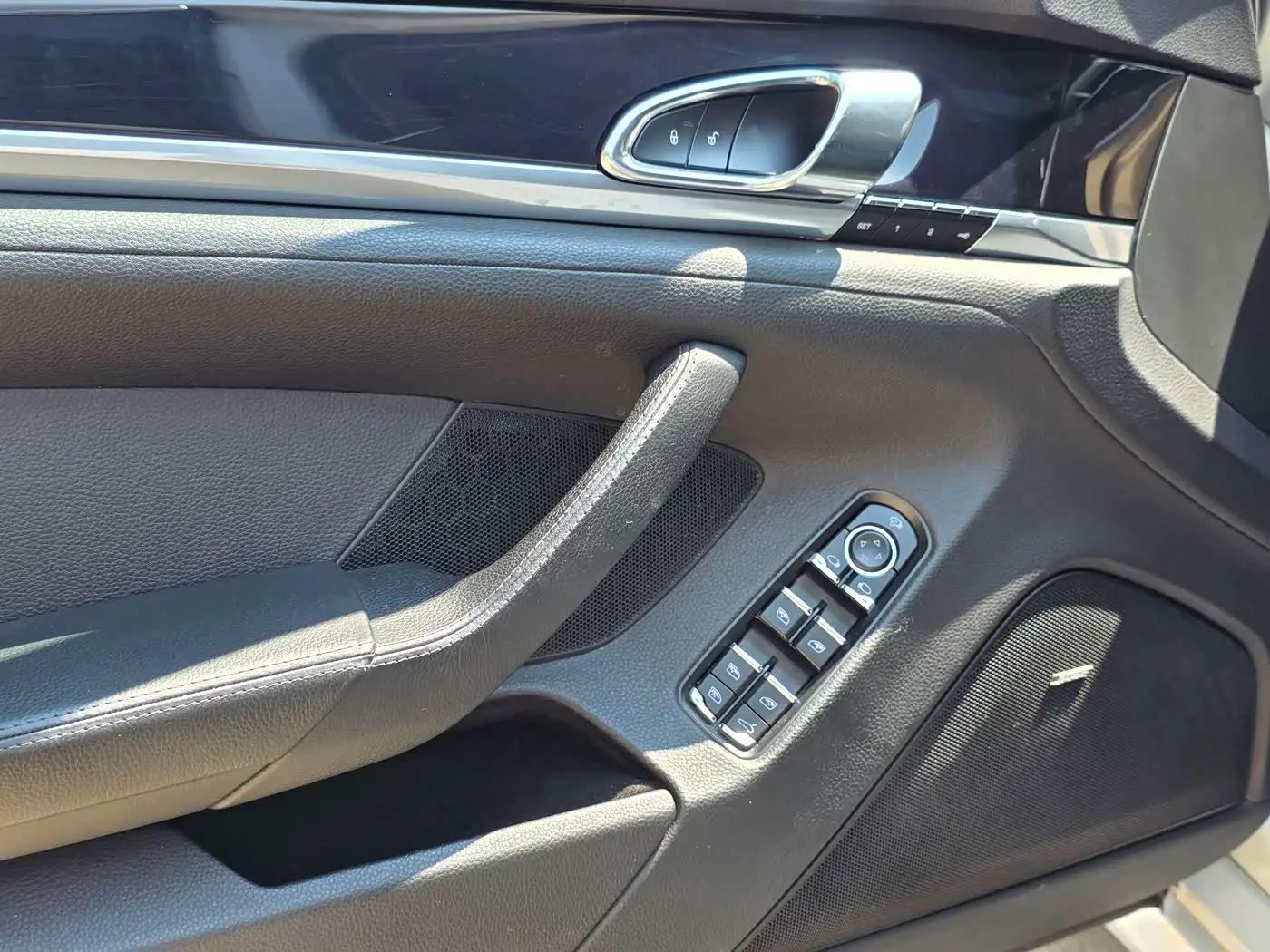 Porsche Panamera 2016 — Photo 7/20