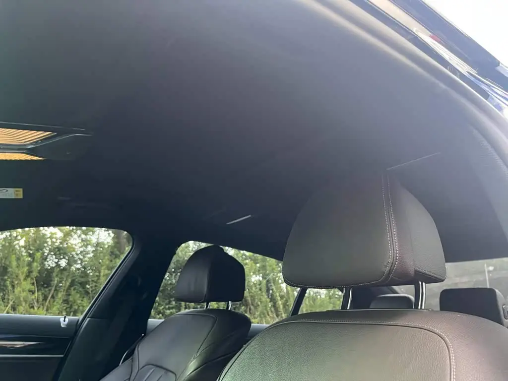 BMW 7 Series 2018 — Photo 13/15