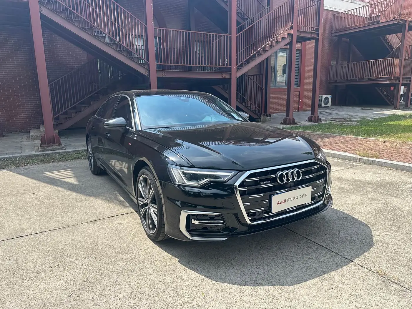 Audi A6L 2026 — Photo 3/16