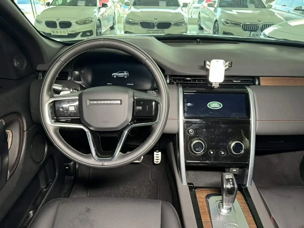 Land Rover Discovery Sport 2022 — Фото 17/20
