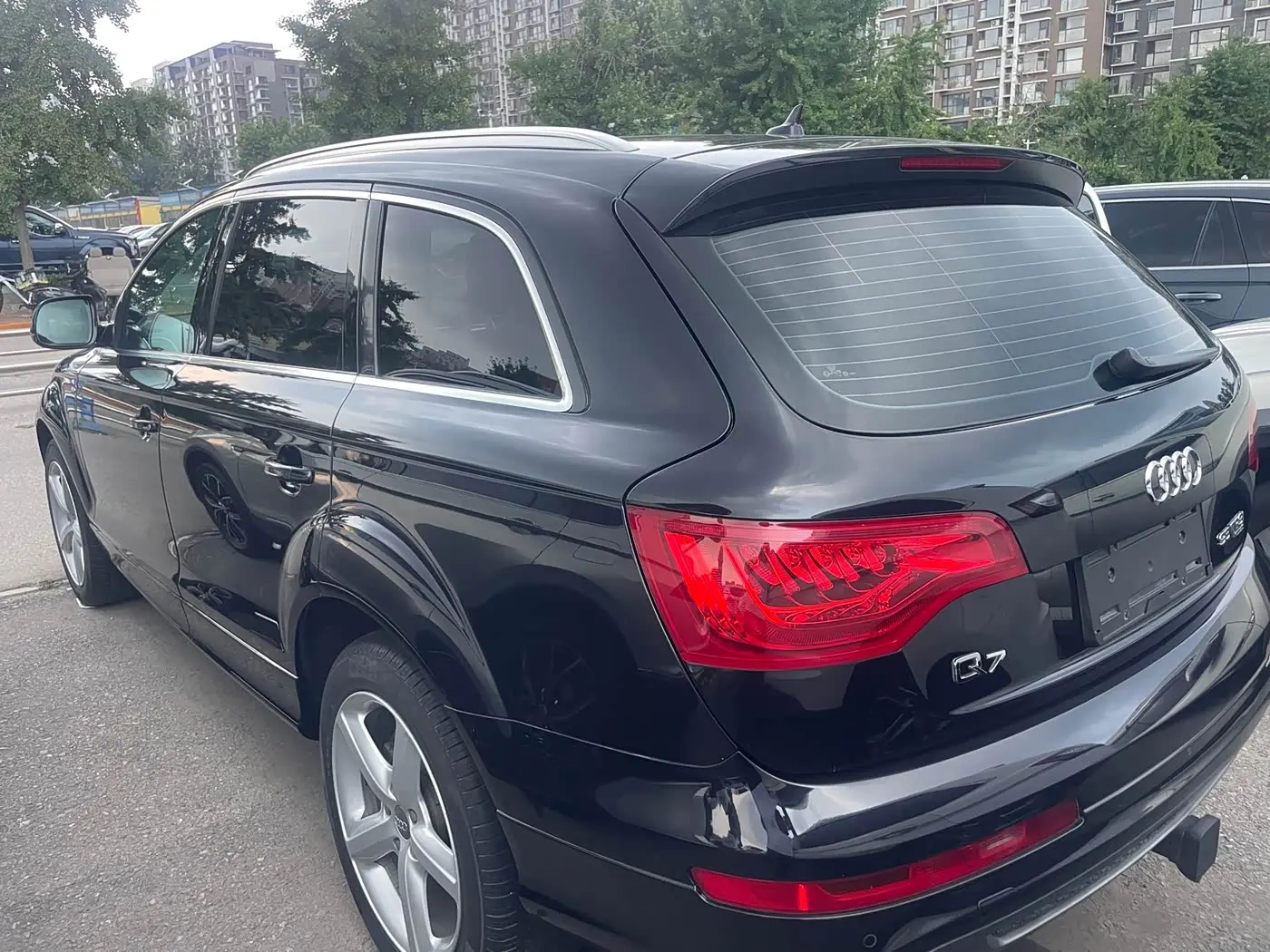 Audi Q7 2013 — Photo 6/17