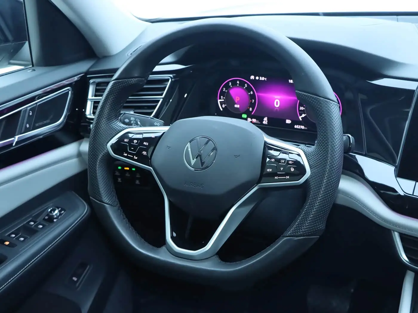 Volkswagen Teramont 2023 — Photo 18/20