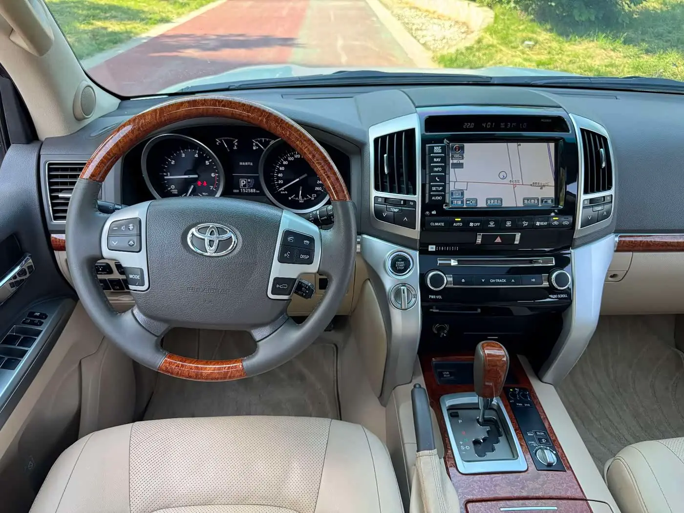 Toyota Land Cruiser 2015 — Фото 15/20