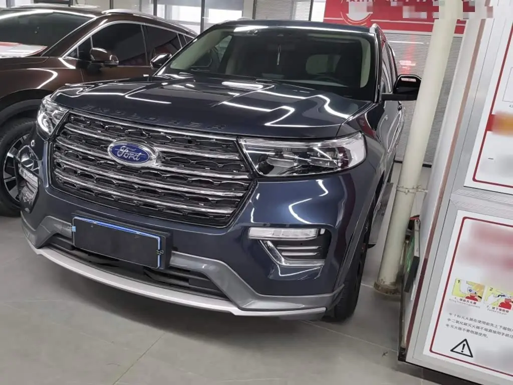 Ford Explorer 2021 — ფოტო 1/20