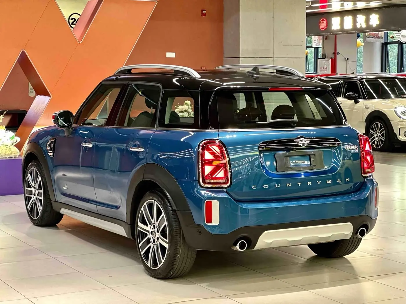 MINI COUNTRYMAN 2021 — ფოტო 7/10