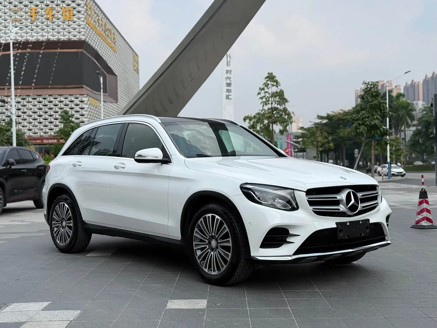 Mercedes-Benz GLC 2017 — Фото 5/20