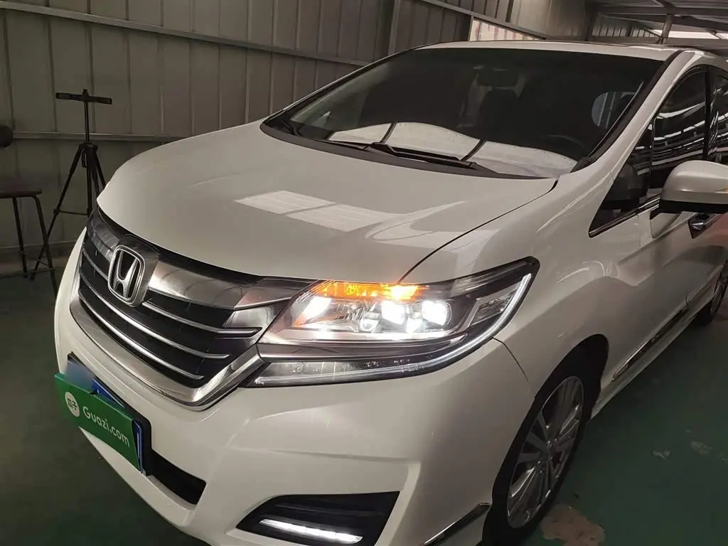 Honda Elysion 2017 — Photo 3/20