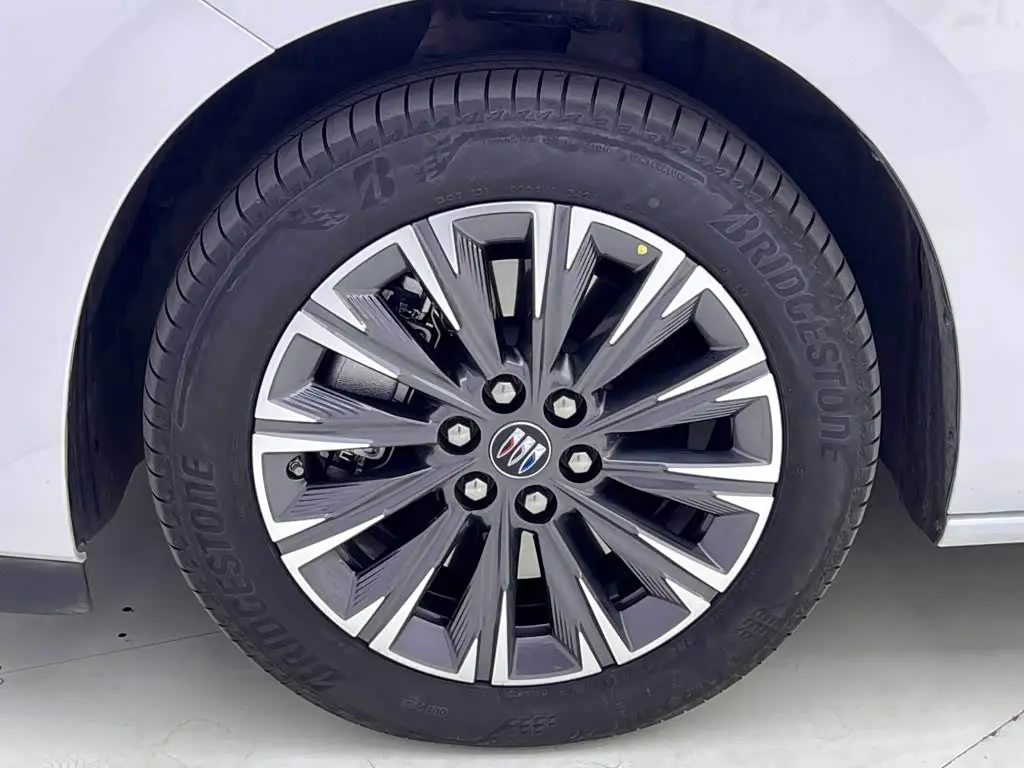 Buick GL8 2025 — Şəkil 12/20