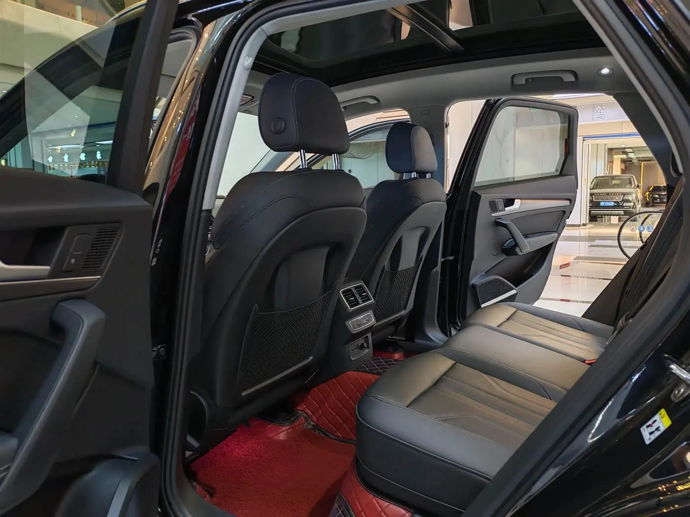 Audi Q5L 2022 — Photo 6/20