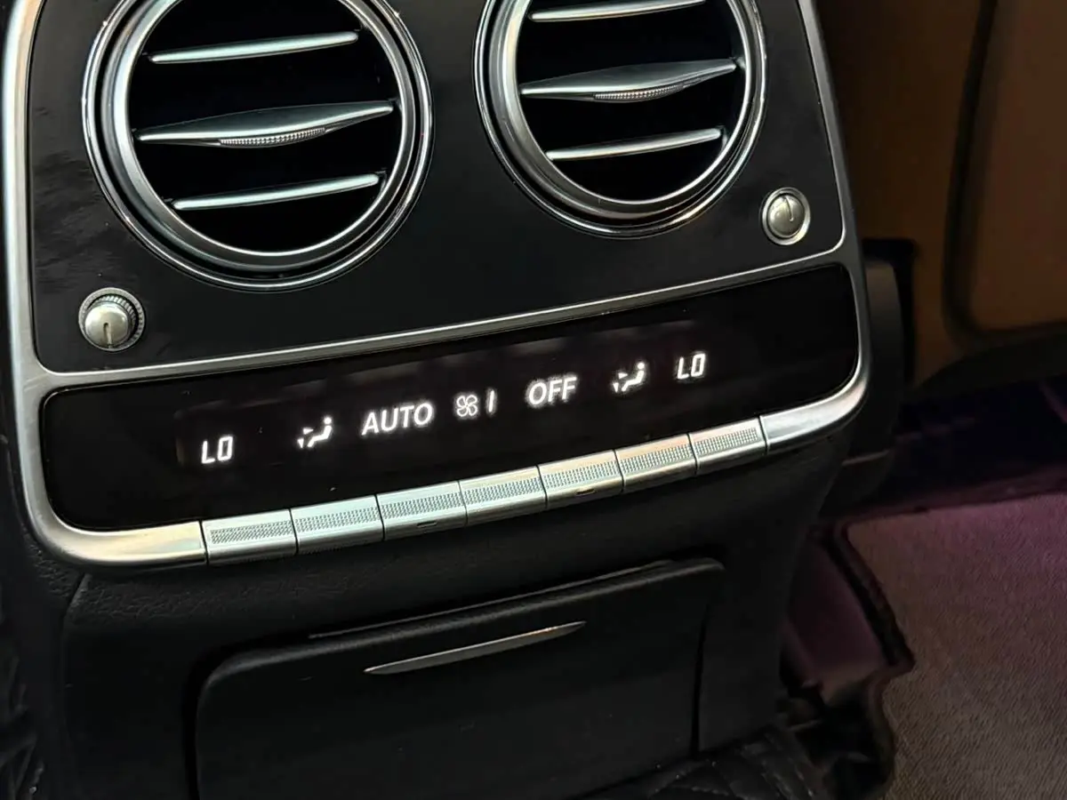 Mercedes-Benz S-Class 2014 — Photo 8/14