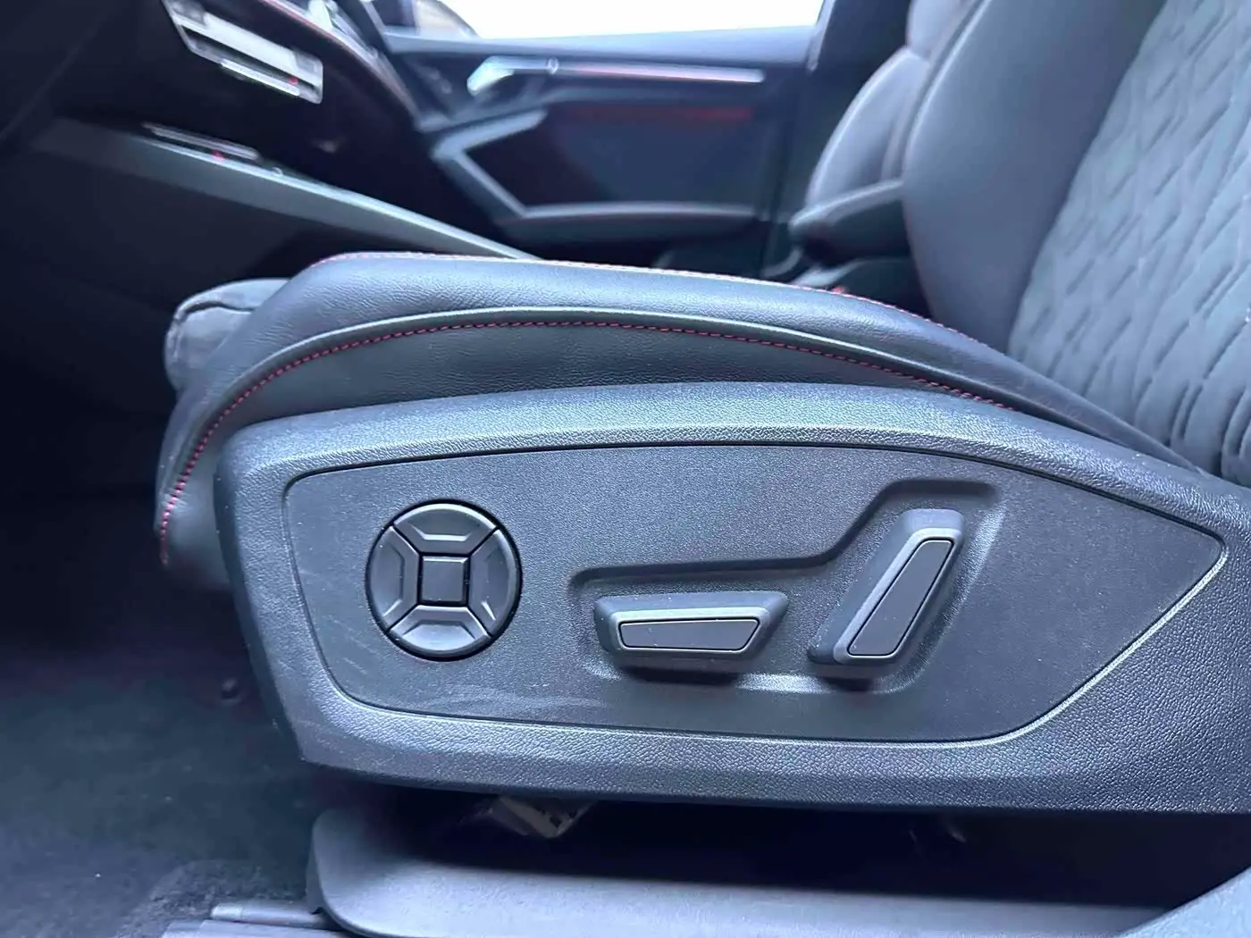 Audi A3 2022 — Şəkil 13/18