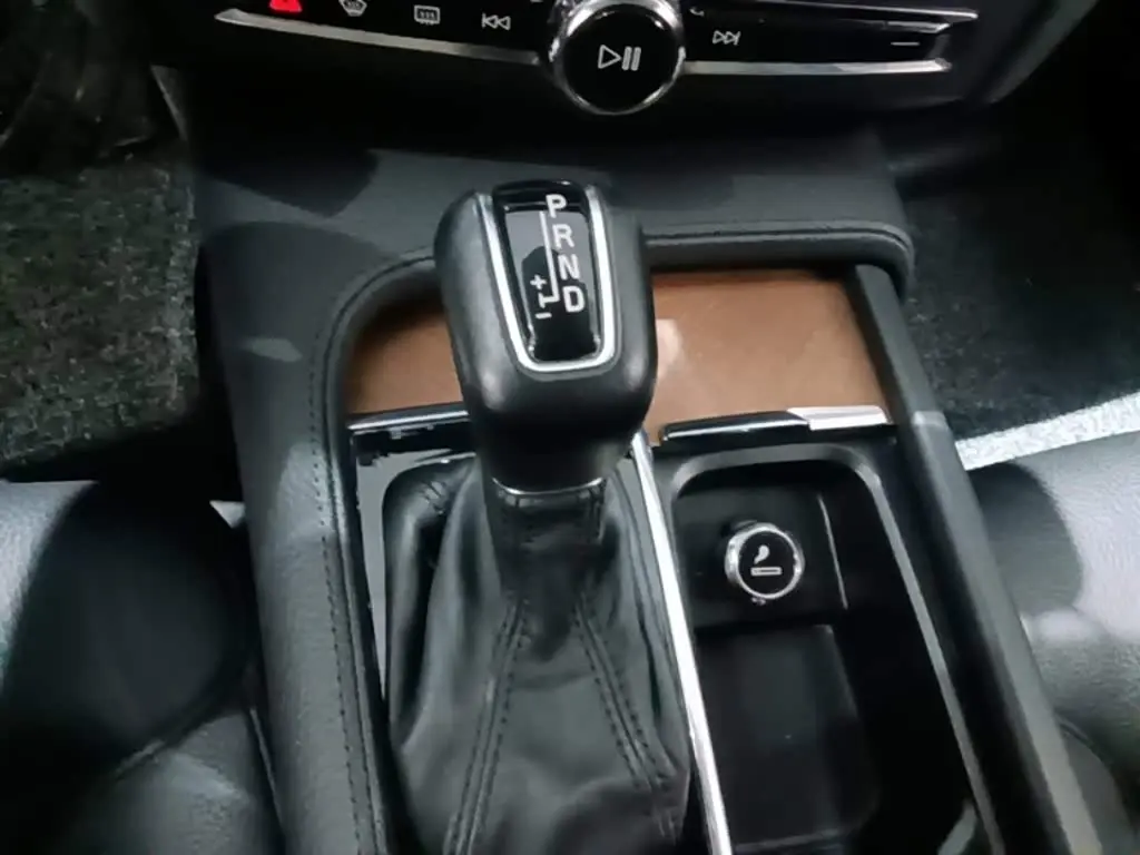 Volvo S90 2017 — Фото 14/20