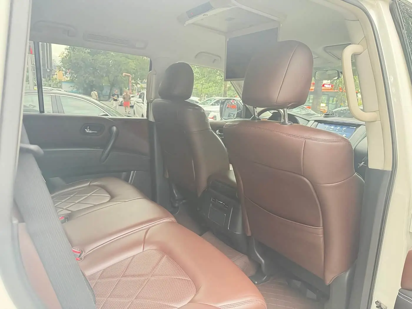 Nissan Patrol 2019 — Фото 10/20