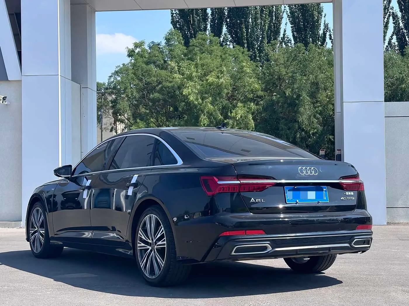 Audi A6L 2021 — Фото 4/12