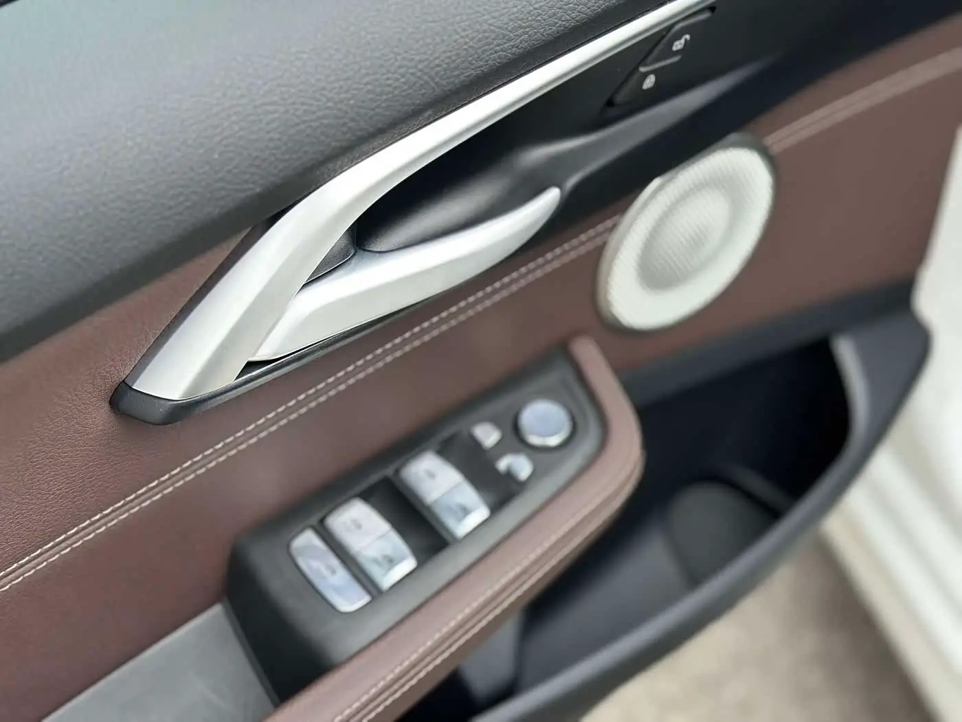 BMW 1 Series 2020 — Фото 10/20