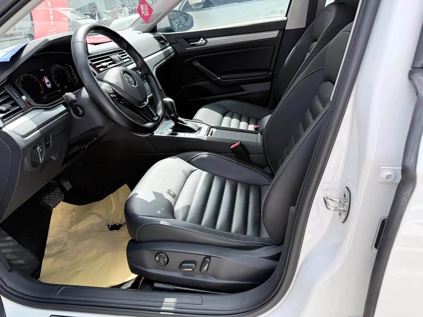 Volkswagen Lamando 2021 — Photo 7/20