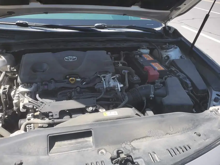 Toyota Camry 2018 — Şəkil 10/16
