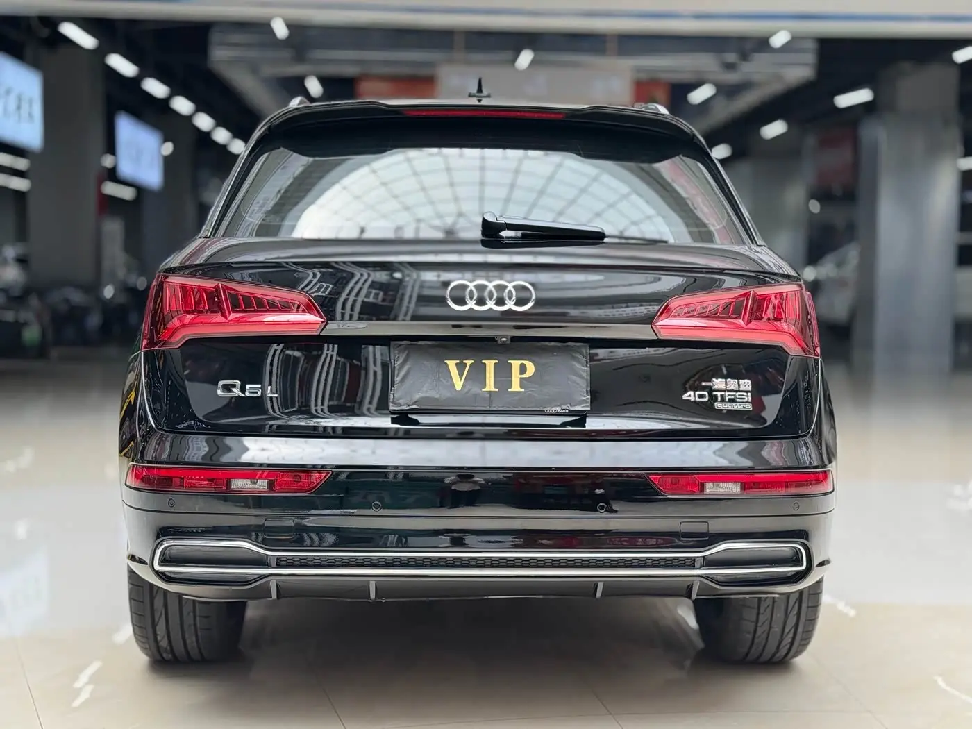 Audi Q5L 2020 — Фото 8/9
