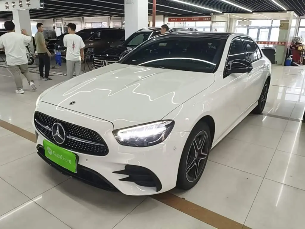 Mercedes-Benz E-Class, 2022