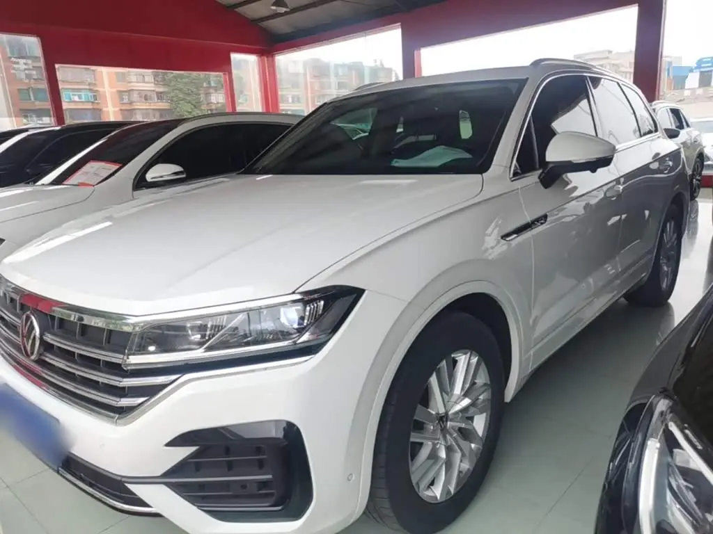 Volkswagen Touareg 2022 — Photo 2/20