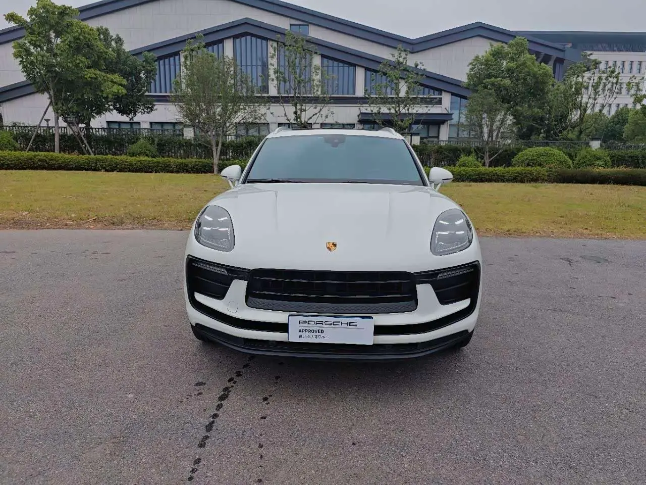 Porsche Macan 2023 — Фото 6/16