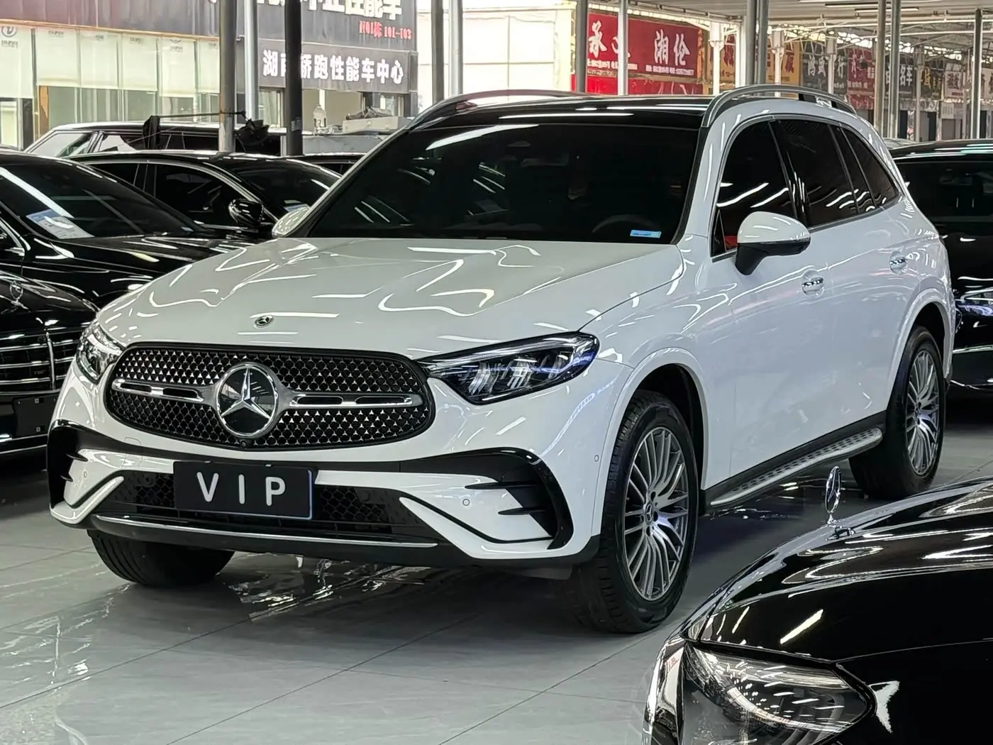 Mercedes-Benz GLC 2023 — Фото 1/15